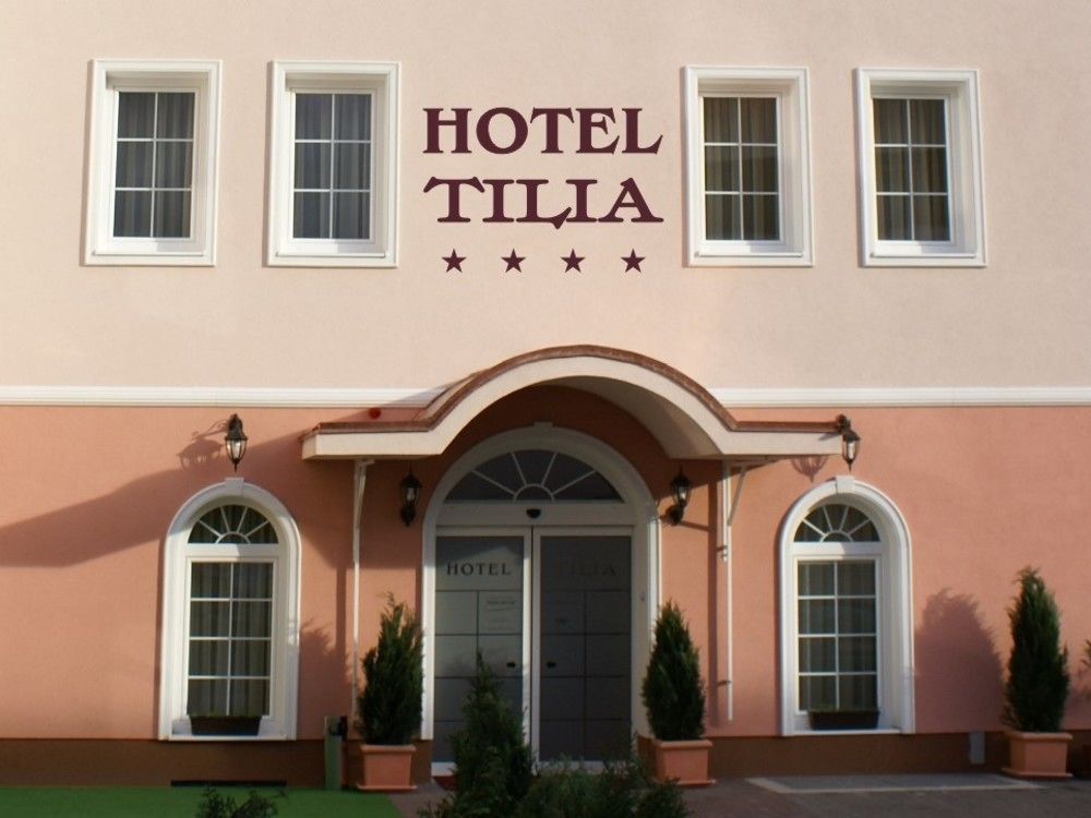 Hotel Tilia Pezinok Extérieur photo